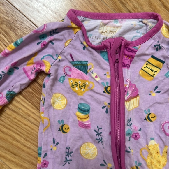 VGUC Tea Party Little Sleepies Zippy NB Sold Out Print - Picture 2 of 3